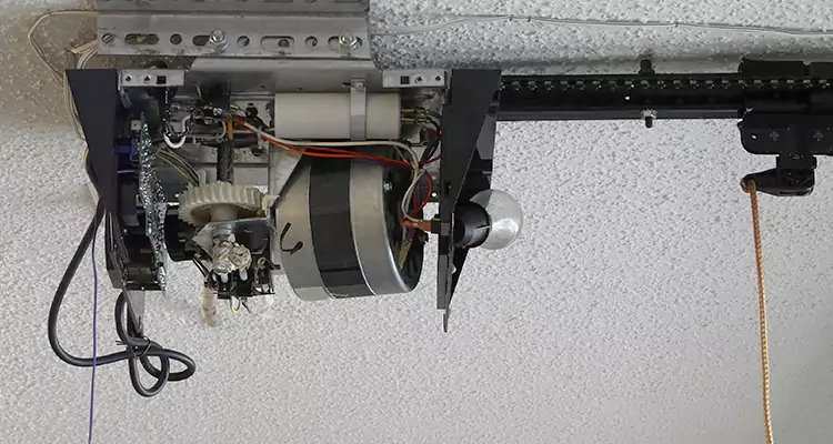 Emergency Garage Door Opener Repair in Dunedin, FL