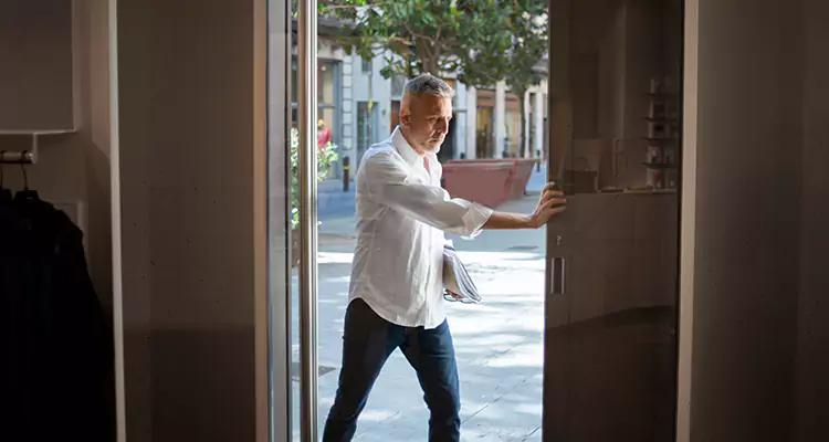 Track Cleaning and Repair for Stuck Doors in Dunedin, FL